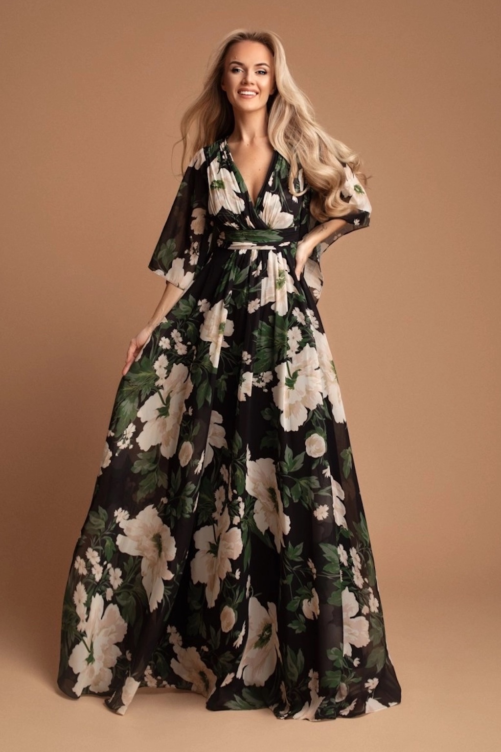 Poškodený tovar - Čierne kvetinové šaty s voľnými rukávmi Veľkosť: S - kvetované spoločenské šaty - dlhe kvetovane saty - dlhe kvetinove saty - letné kvetované šaty - dlhé kvetinové šaty - dlhé kvetované šaty - dlhe kvetovane spolocenske saty - kvetované šaty dlhé - spolocenske saty kvetovane - kvetovane dlhe saty - kvetinove saty dlhe - kvetované šaty na leto - spoločenské kvetované šaty - kvetinove dlhe saty - dlhe saty kvetovane - šaty na svadbu ako hosť - dámske šaty na svadbu - elegantné šaty na svadbu - letné šaty na svadbu - čo si obliecť na svadbu - oblečenie na svadbu - lacné šaty na svadbu - kvetované šaty na svadbu - saty na letnu svadbu - aké šaty na svadbu - pekné šaty na svadbu - jednoduche saty na svadbu - krásne šaty na svadbu - retro šaty na svadbu - dlhe saty na svadbu - letne saty na svadbu - extravagantne saty na svadbu - letné spoločenské šaty na svadbu - dlhé spoločenské šaty na svadbu - čo si obliecť na svadbu 2020 - kvetinové šaty na svadbu - spoločenské šaty na svadbu dlhe - damske spolocenske saty na svadbu - ake saty na svadbu ako host - ake saty sa nosia na svadbu 2020 - damske saty na svadbu - vecerne saty na svadbu - šifónové šaty na svadbu - letne dlhe saty na svadbu